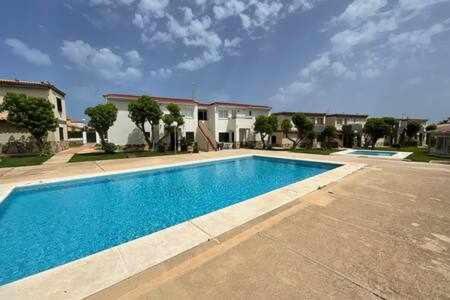 Forcat Apartamento Bajo Con Jardin Y Piscina Ciutadella  Exterior photo